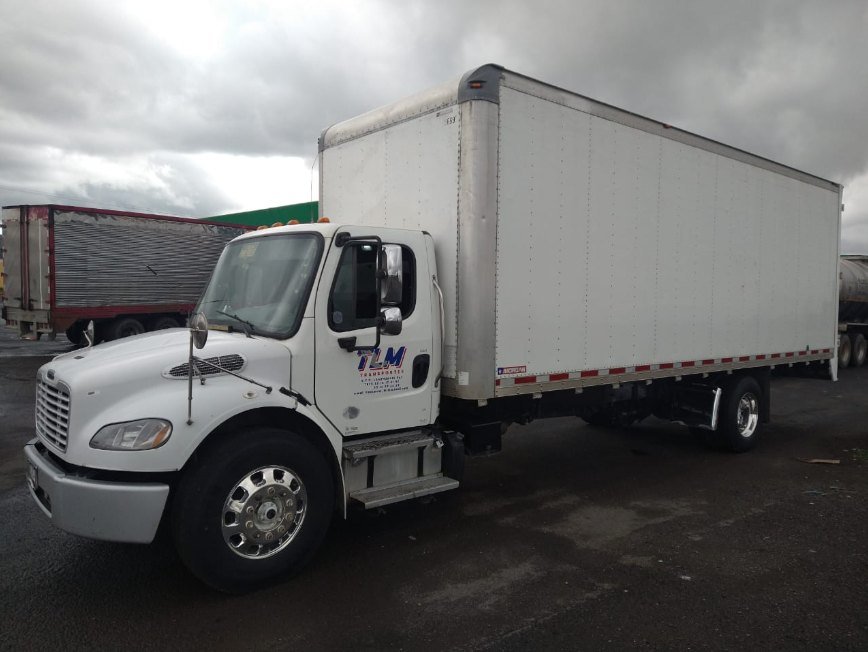 Camión de caja seca TLM Transportes